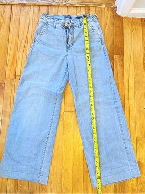 Curve Appeal High Rise Wide Leg Jeans Size 4/27 Light Wash Ice Blue Denim